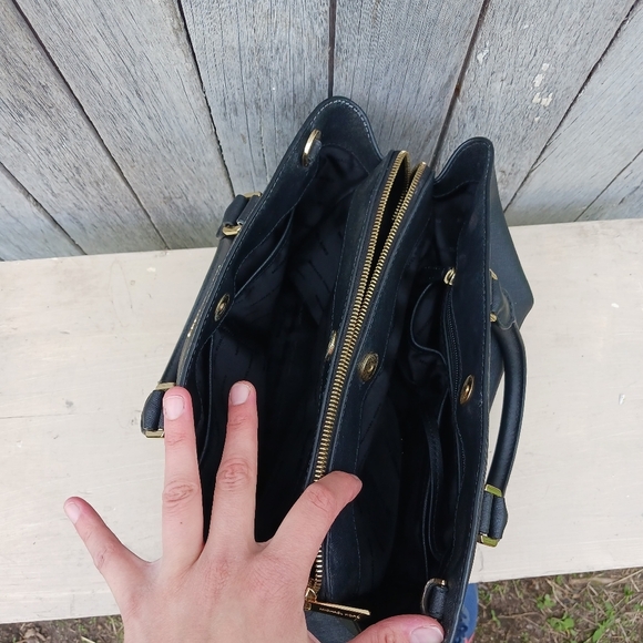 Michael Kors Savannah Medium Saffiano Leather Satchel Black Shoulder Bag - Picture 6 of 14